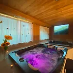 Village Paradis Vakantieboerderij