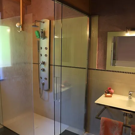 Çiftlik konaklama Village Paradis Roisan