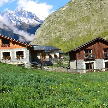 Village Paradis